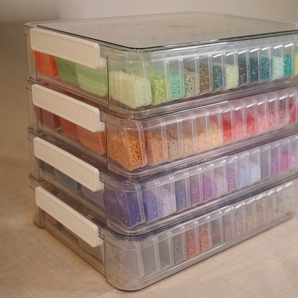Kit definitivo de 221 cuentas fusibles de colores con contenedores independientes: 221 000 cuentas diminutas de 2,6 mm
