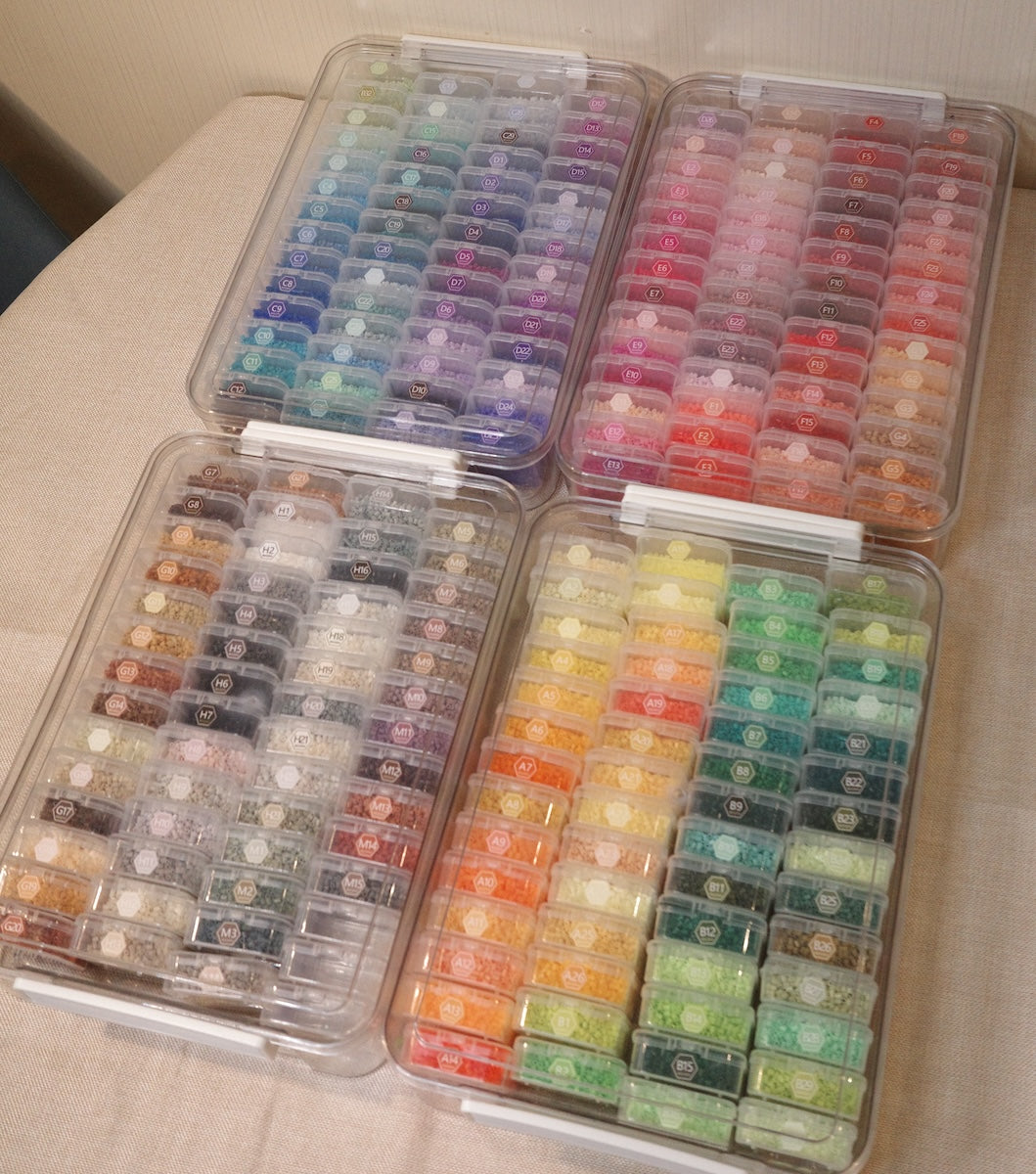 Kit definitivo de 221 cuentas fusibles de colores con contenedores independientes: 221 000 cuentas diminutas de 2,6 mm